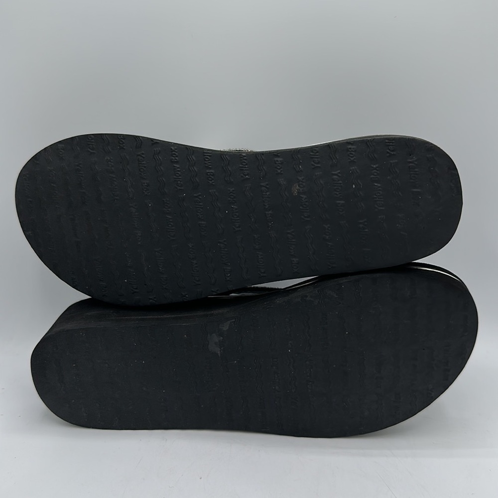 Yellow Box Briah black leather thong sandals with silver bling straps, size 6 - Picture 8 of 9